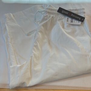 Hasting & Smith White Elastic Waist capris/short Pants, new , drawstring